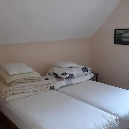 Csaladi Nyaralo Feriehus Balatonkeresztúr